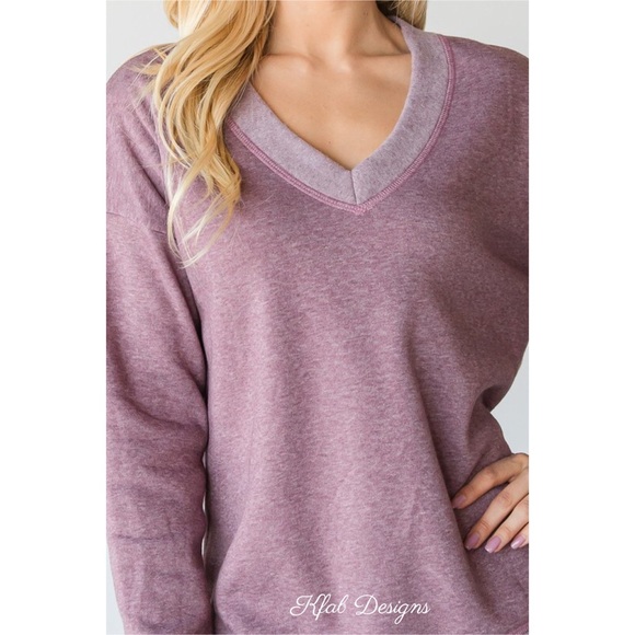❤️LAST 2! V Neck Two Tone Fleece Sweater Top with Side Slits! - Picture 8 of 8